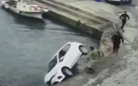 Sarıyer'de can pazarı. Otomobil denize düştü