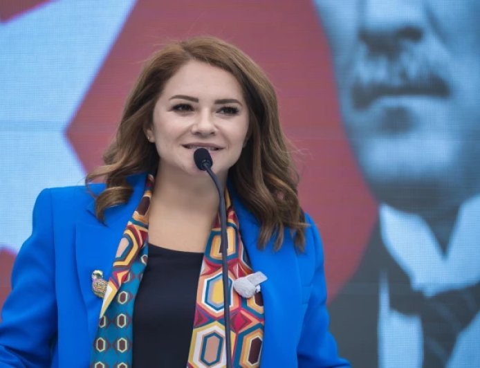 ESENLER MAHALLESİ DOĞALGAZA KAVUŞTU!