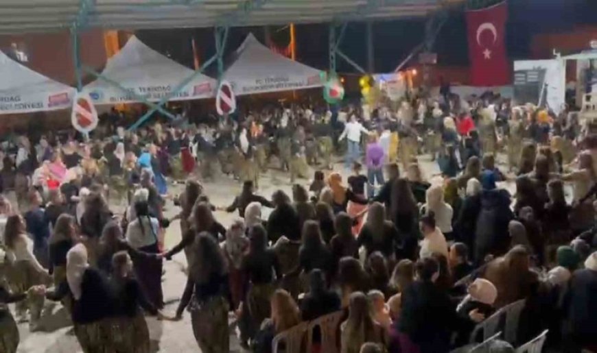 Tekirdağ’da kadınlardan renkli şalvar gecesi: 2 bin kişi katıldı