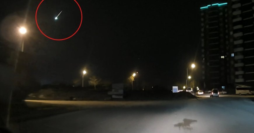 Adana'da göktaşı olduğu değerlendirilen bir cisim kameraya kaydedildi