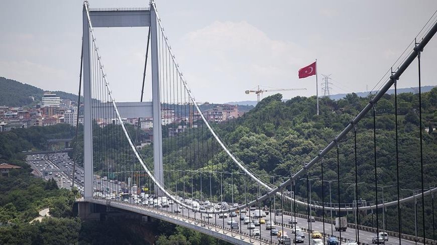 Bakan Uraloğlu: Otoyol ve köprülerde 2025'te 1,1 milyardan fazla araç geçişi oldu