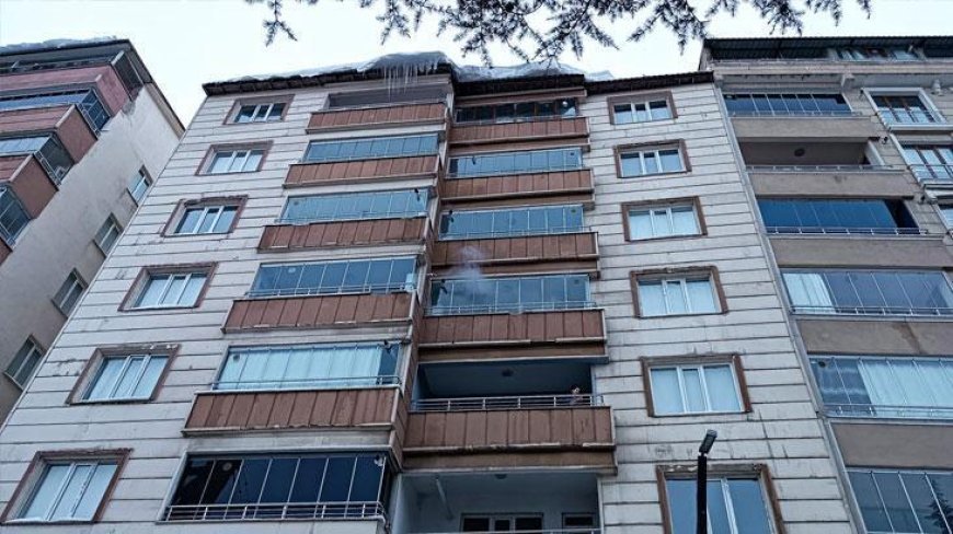 Bitlis'te çatıdan düşen kar ve buz kütlesi genç kızı hayattan kopardı