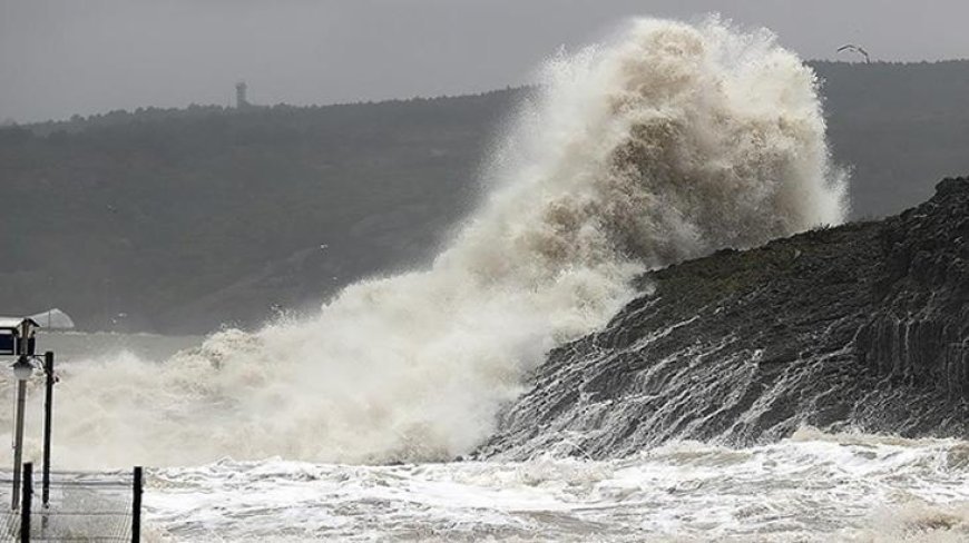 İstanbul Valiliğinden fırtına uyarısı! Şiddeti 90 km'yi bulacak