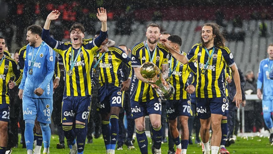 Süper Kupa’yı kazanan Fenerbahçe, 2026 yılına kupayla başladı!
