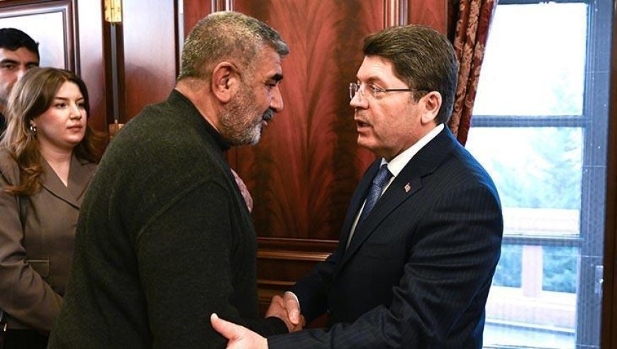 Bakan Tunç, Rojin Kabaiş'in babası ile görüştü