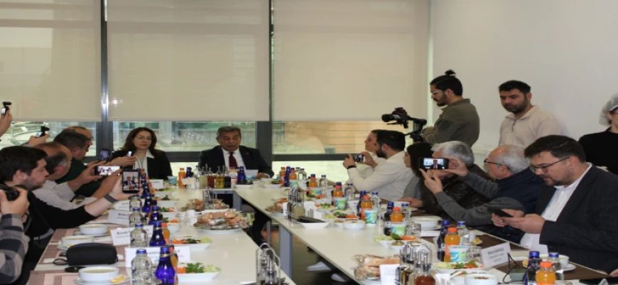 ÇOSB Başkanı Eyüp Sözdinler basın mensuplarıyla öğle yemeğinde buluştu