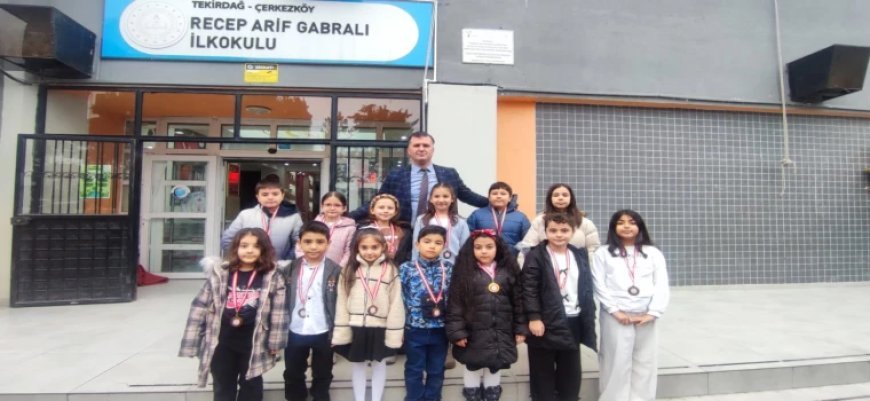 Ocak Ayı Kitap Kurdu Madalya Töreni Gerçekleştirildi