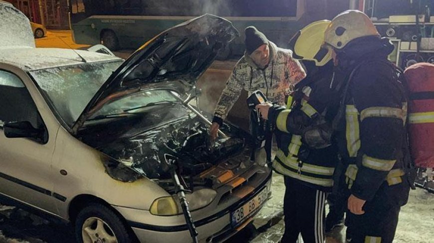 Tamirciden çıkardığı otomobil alev aldı
