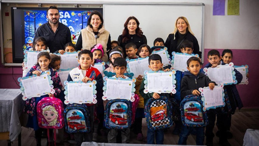 İpek Soylu'dan Kars’ta çocuklara umut olan ziyaret