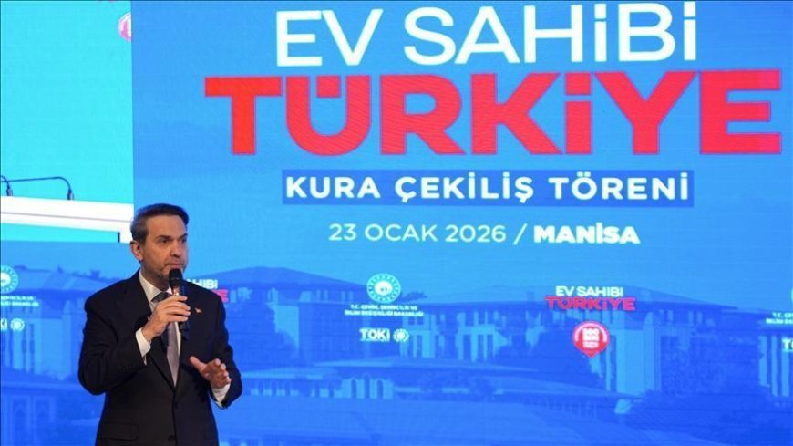 Bakan Bayraktar: Her vatandaşımızı ev sahibi yapana kadar çalışmaya devam edeceğiz