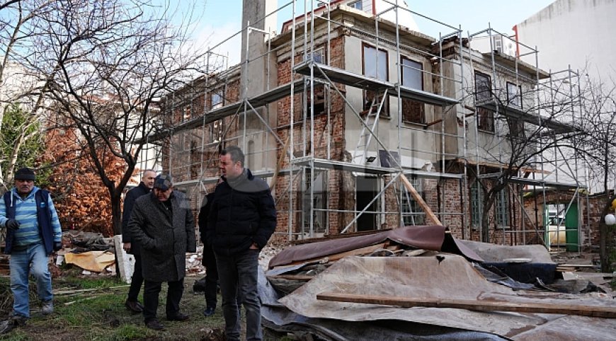 Başkan Sarıkurt, Ziya Bey Konağı’ndaki Restorasyon Çalışmalarını İnceledi