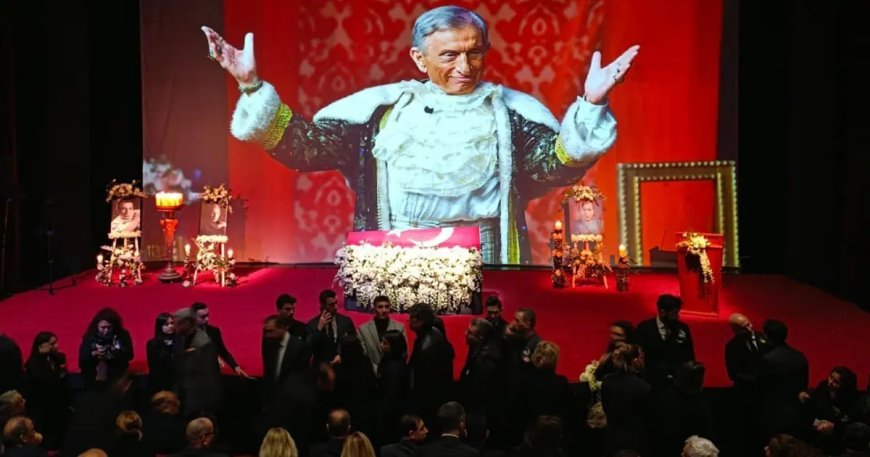 Haldun Dormen'e Muhsin Ertuğrul Sahnesi’nde cenaze töreni düzenlendi