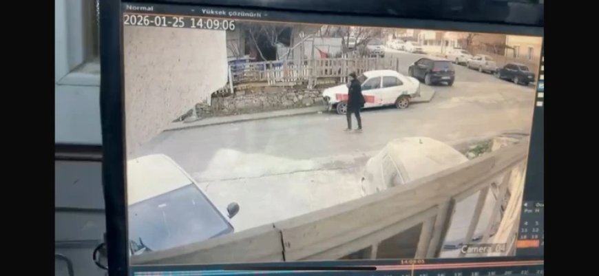 APARTMAN GİRİŞİNDEKİ ELEKTRİK MALZEMELERİNİ ÇALAN ŞÜPHELİ KISA SÜREDE YAKALANDI