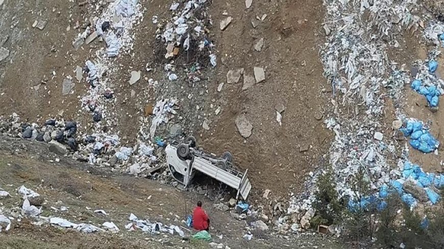 Karabük'te feci kaza! Kamyonet şarampole uçtu: 2 yaralı