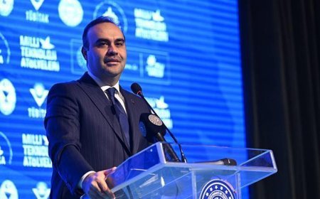 Bakan Kacır, Kahramanmaraş'ta anahtar teslim törenine katıldı! 6.4 milyar lira büyüklüğünde 18 proje