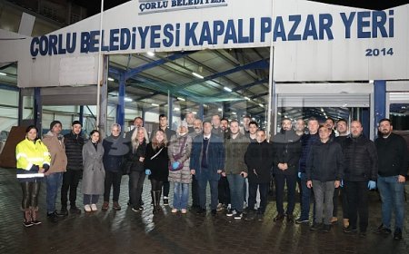 CHP Çorlu İlçe Örgütü’nden Pazarcı Esnafına Sabah Ziyareti