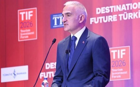 Bakan Ersoy: Türk turizmi artık şampiyonlar liginde