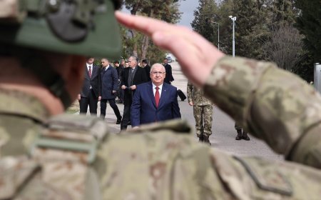 Milli Savunma Bakanı Güler, Kilis'te temaslarda bulundu