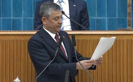 CHP'de Keçiören depremi! Özgür Özel mesajları Meclis kürsüsünde okudu: Küfür değil kişilik tespiti