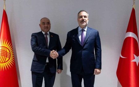 Dışişleri Bakanı Hakan Fidan, Kırgızistan Meclis Başkanı Turgunbek ile görüştü