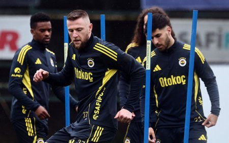 Fenerbahçe'nin Trabzonspor maçı kamp kadrosu belli oldu