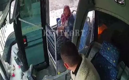 Halk otobüsü şoförünün hareketi takdir topladı
