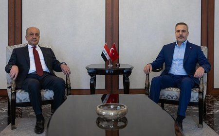 Dışişleri Bakanı Hakan Fidan Irak Savunma Bakanı Abbasi ile görüştü