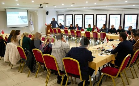 Başkan Sarıkurt Muhtarlarla Buluştu