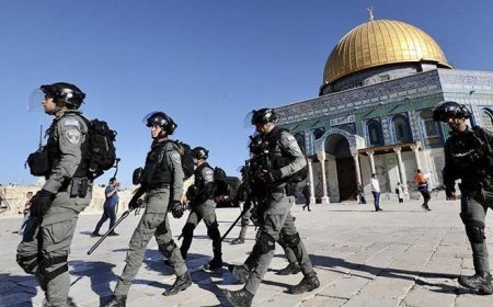 İsrail polisi, Mescid-i Aksa İmamı Abbasi'yi gözaltına aldı