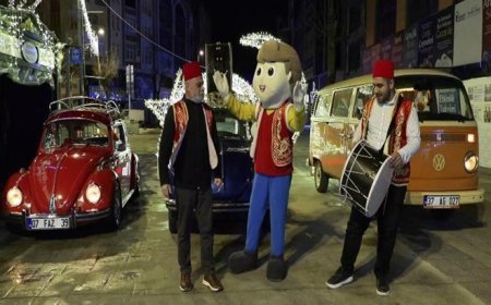 İstanbul'da vosvoslu sahur geleneği sürüyor