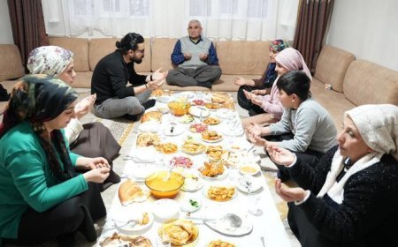 Türkiye'de 'İlk İftar' Şemdinli'de yapıldı