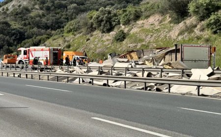 TEM'de TIR'lar çarpıştı