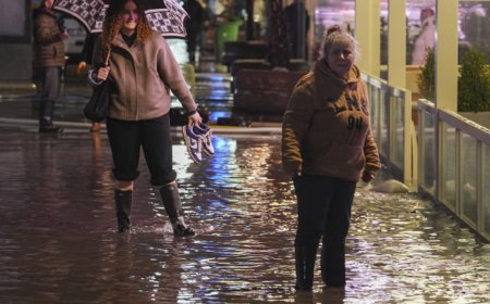 Fırtınayla birlikte kuvvetli sağanak geliyor