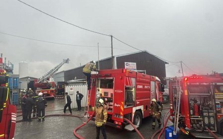 Eyüpsultan'da 3 ayrı iş yerinde yangın