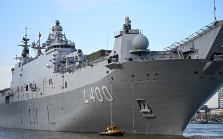 TCG Anadolu'ya Rotterdam Limanı'nda büyük ilgi! Hollanda basını: Etkileyici görüntü