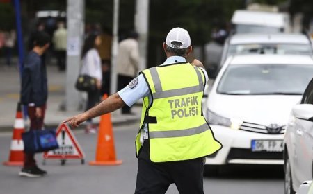 2026 yılı trafik cezası rehberi. Kırmızı ışık cezası ne kadar? Ehliyete el konulur mu?