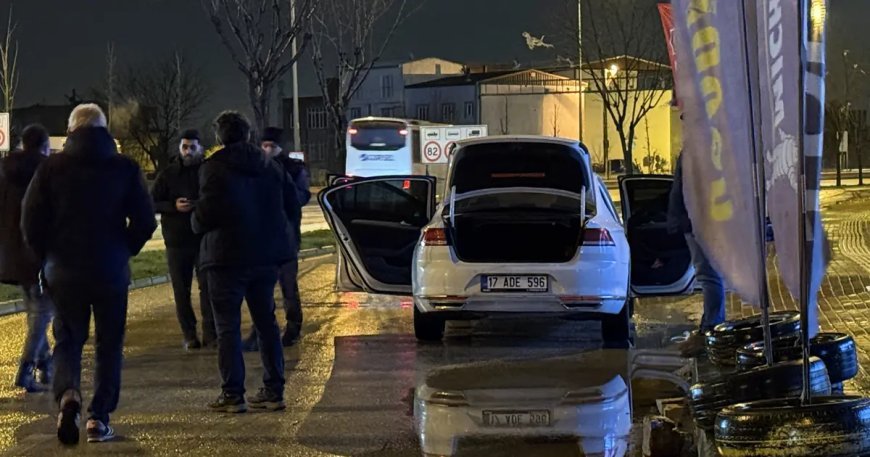 Polisten kaçan araçtan el bombası ve silah çıktı
