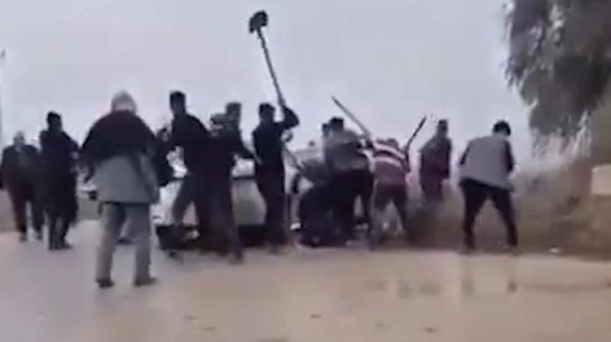 Şanlıurfa'da meydan savaşı gibi kavga! Taş, sopa ve kürekle saldırdılar