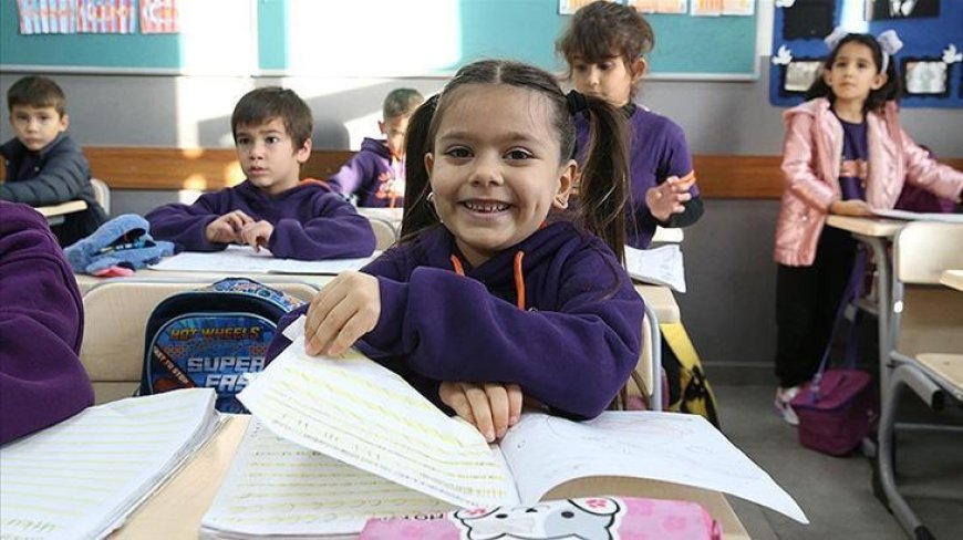 Okullarda yarıyıl tatilinin ardından ilk ders zili yarın çalacak