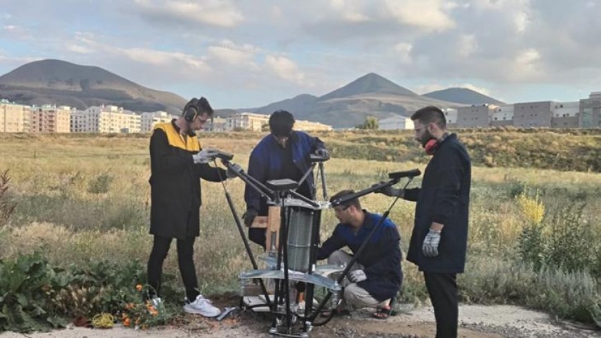 TEKNOFEST birincisi genç girişimciler Ankara'da Ay'a iniş test aracı geliştiriyor