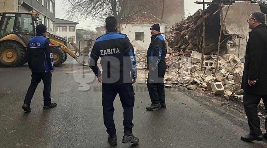 Çorlu’da Metruk Yapılar Yıkılıyor