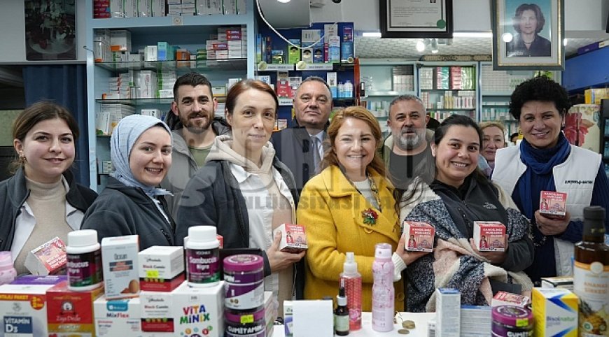 BAŞKAN MÜGE YILDIZ TOPAK ESNAF VE VATANDAŞLARIN KANDİLİNİ KUTLADI