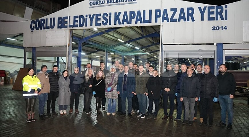 CHP Çorlu İlçe Örgütü’nden Pazarcı Esnafına Sabah Ziyareti