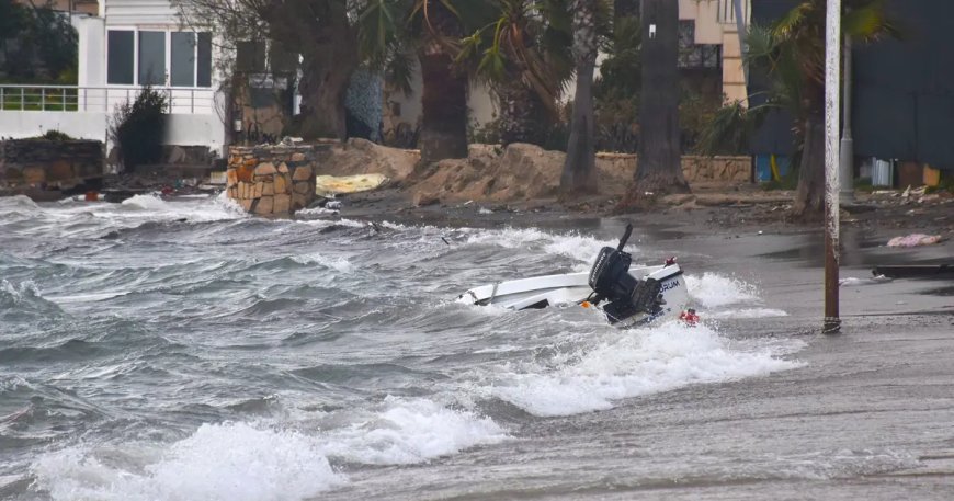 Muğla'da fırtına alarmı. Bodrum ve Milas'ta okullar tatil edildi