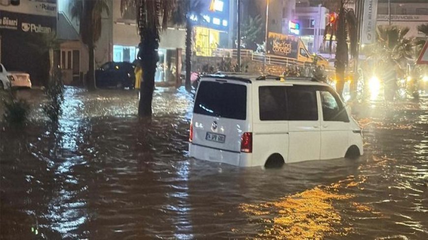 Bodrum ve Milas'ta şiddetli yağışlar okulları tatil etti