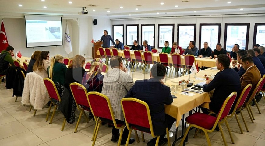 Başkan Sarıkurt Muhtarlarla Buluştu