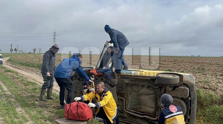 Tekirdağ'da PTT kargo aracı devrildi: 1 yaralı