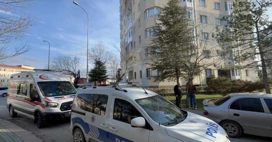 Komşular arasında bıçaklı kavga. Dört kişi hastanelik oldu