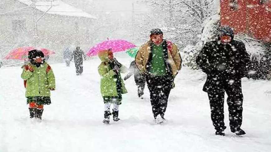 Erzurum'da eğitime kar engeli! Valilik duyurdu