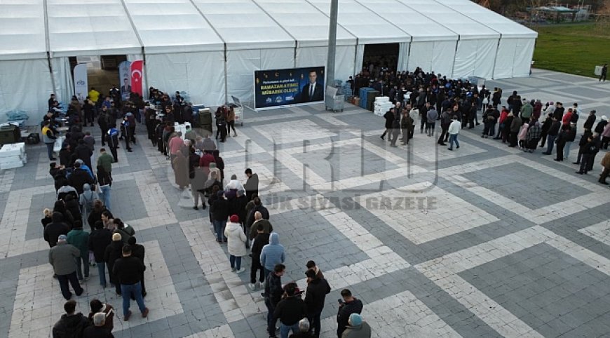 Çorlu’da İlk İftar Bereketi Cumhuriyet Parkı’nda Paylaşıldı